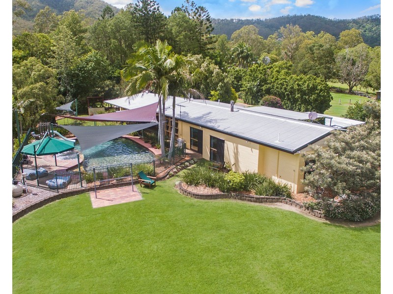82 Domrow Road, Camp Mountain QLD 4520