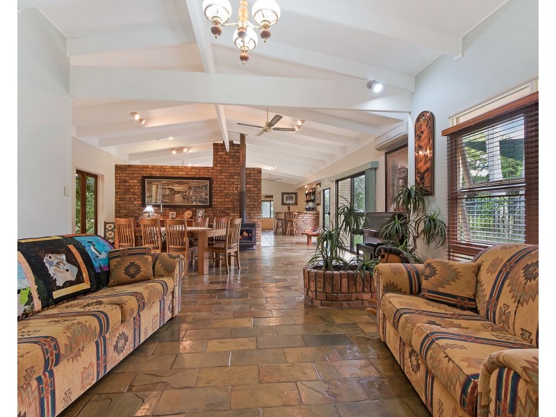 82 Domrow Road, Camp Mountain QLD 4520