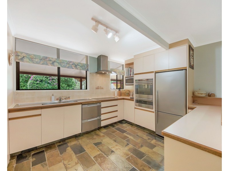 82 Domrow Road, Camp Mountain QLD 4520