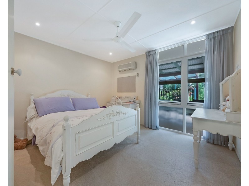 82 Domrow Road, Camp Mountain QLD 4520