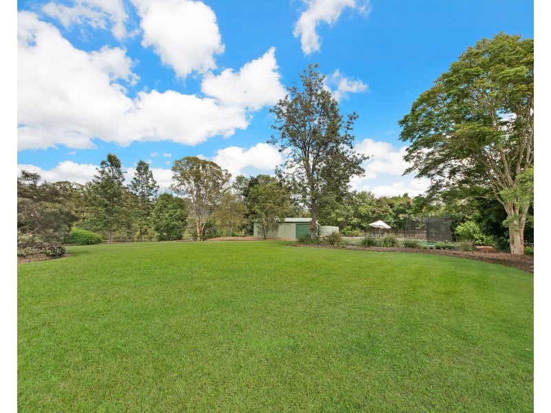 82 Domrow Road, Camp Mountain QLD 4520