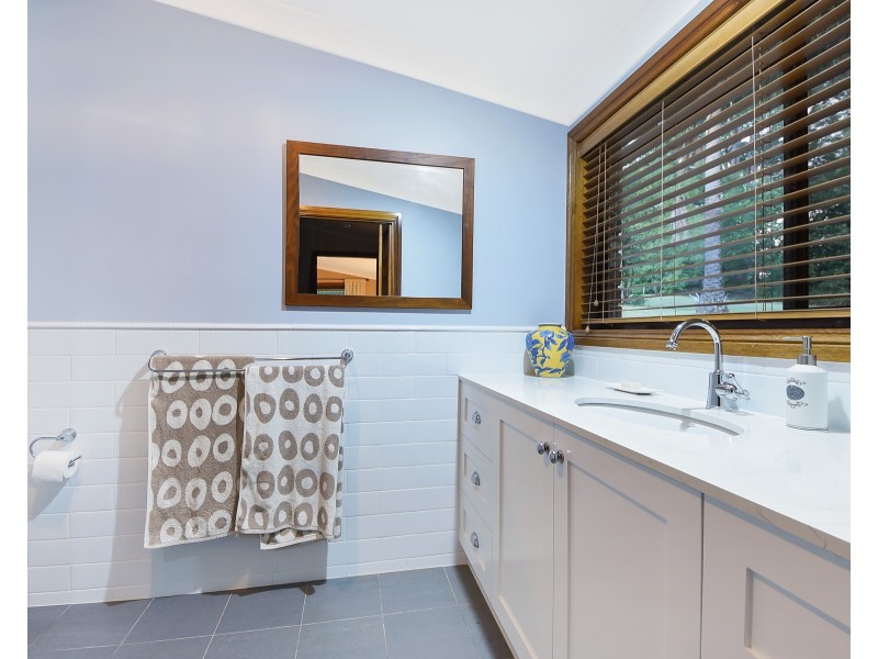 3 Jancy Court, Samford Valley QLD 4520