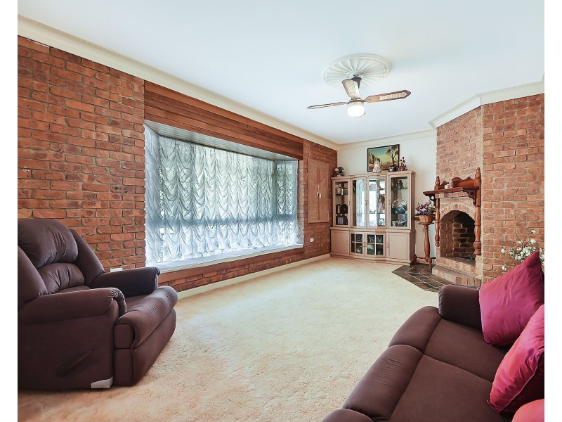 17 Upper Camp Mountain, Camp Mountain QLD 4520