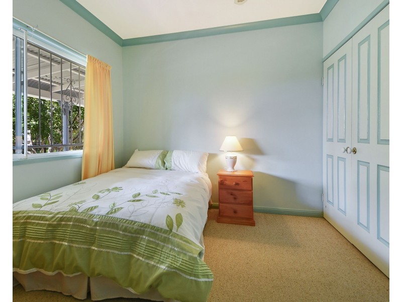 17 Upper Camp Mountain, Camp Mountain QLD 4520