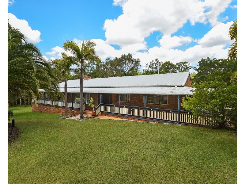 17 Upper Camp Mountain, Camp Mountain QLD 4520