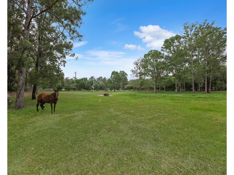 93 Lergessner Road, Draper QLD 4520