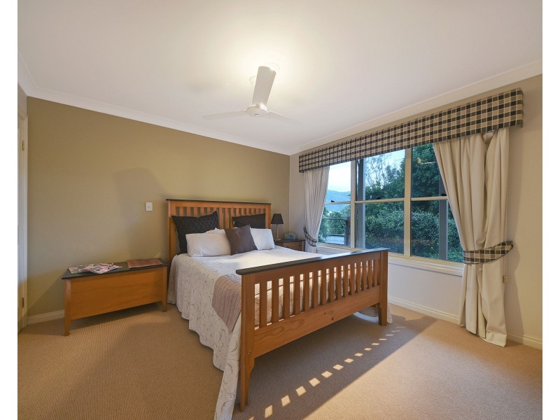 6 Norman Hansell Court, Highvale QLD 4520