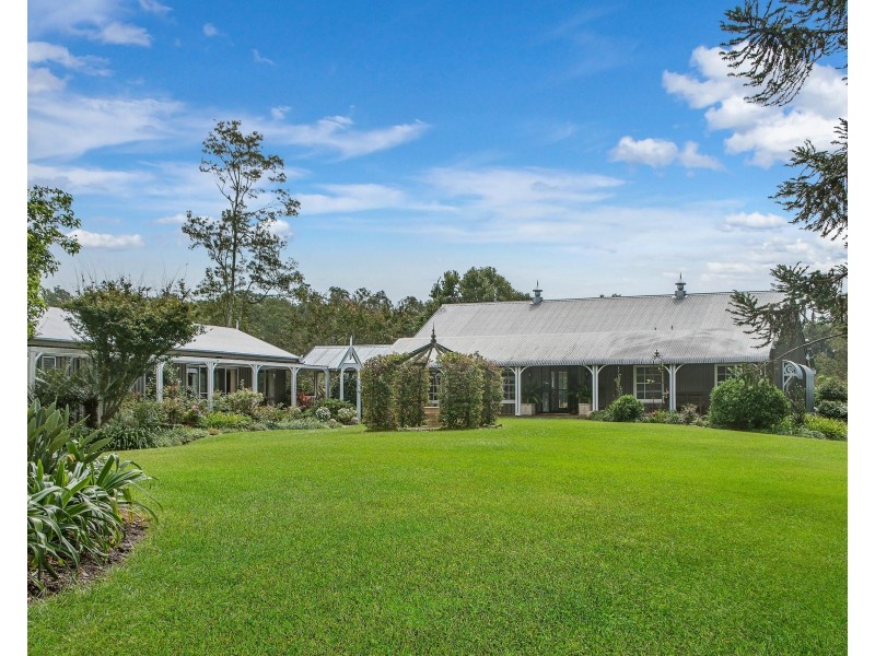 17 Balmoral Road, Draper QLD 4520