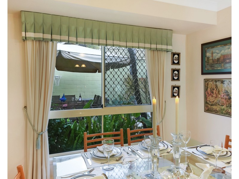 9 Lorenc Place, Bridgeman Downs QLD 4035