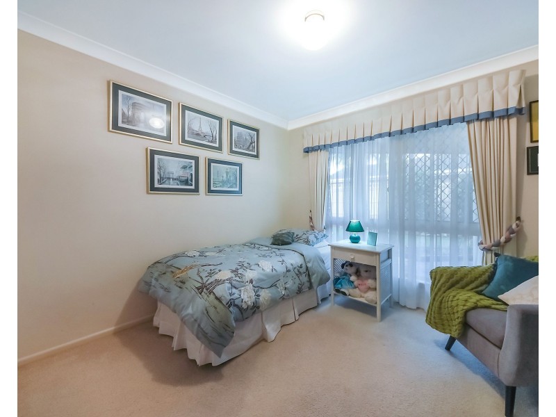 9 Lorenc Place, Bridgeman Downs QLD 4035