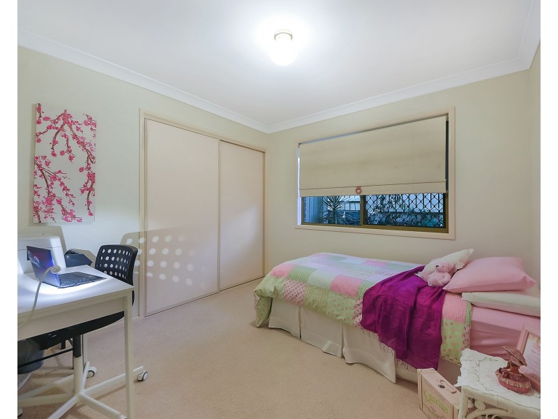 9 Lorenc Place, Bridgeman Downs QLD 4035