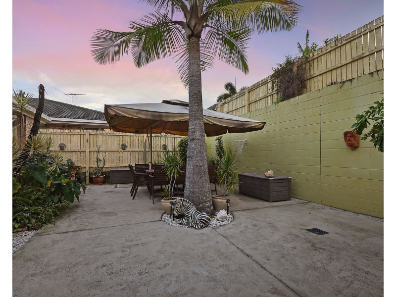 9 Lorenc Place, Bridgeman Downs QLD 4035