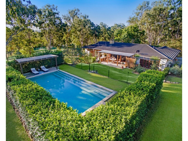 35 Richards Road, Wights Mountain QLD 4520