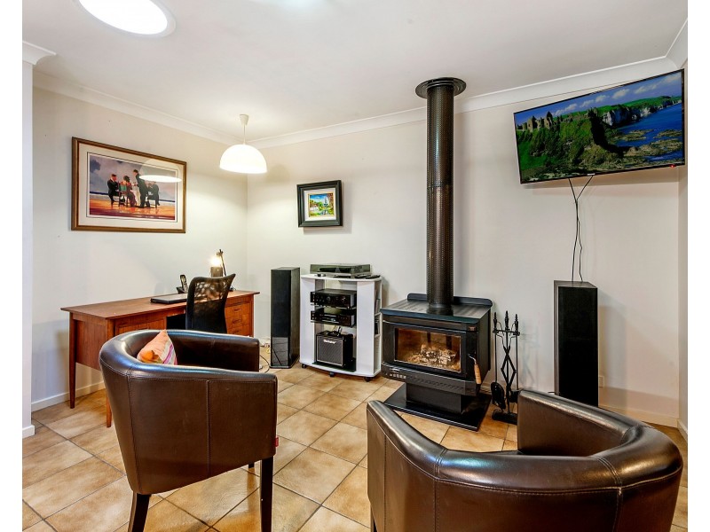 3 Delonix Place, Wights Mountain QLD 4520