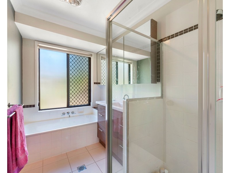 3 Delonix Place, Wights Mountain QLD 4520