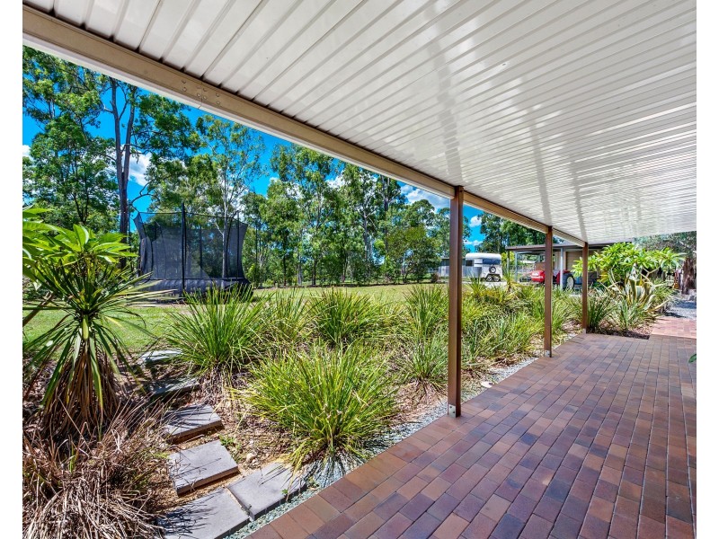 3 Delonix Place, Wights Mountain QLD 4520