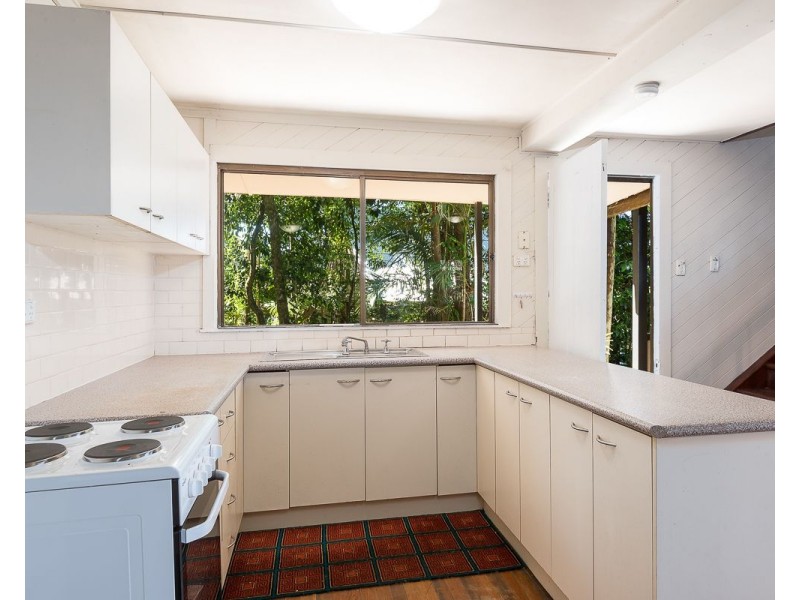 8 Attunga Lane, Mount Glorious QLD 4520