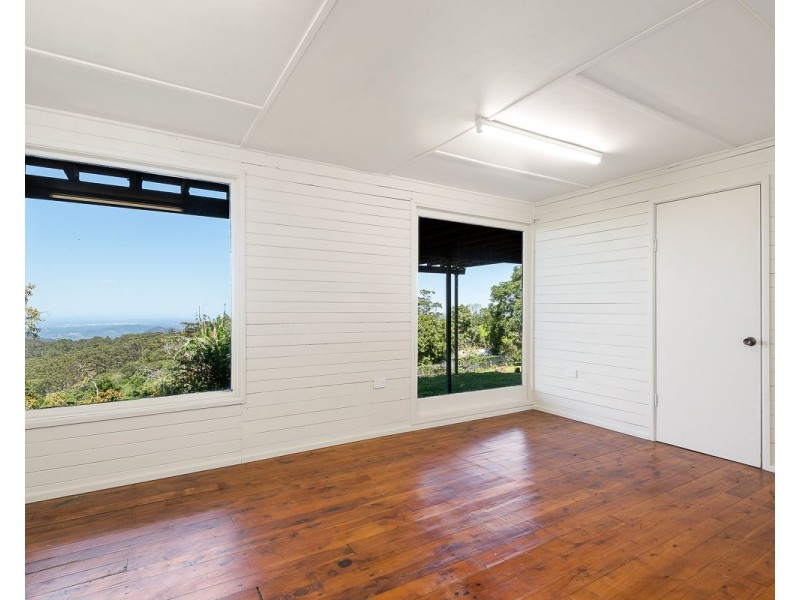 8 Attunga Lane, Mount Glorious QLD 4520