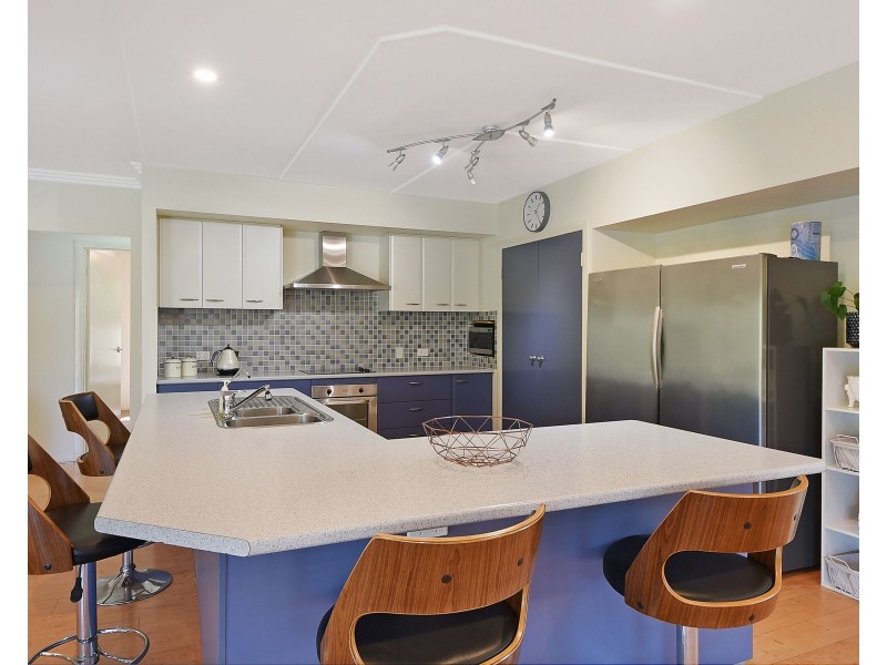 9 Mason Court, Samsonvale QLD 4520