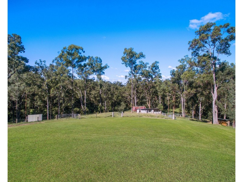 9 Mason Court, Samsonvale QLD 4520