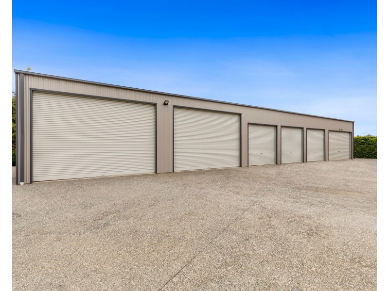 9 Skyline Court, Draper QLD 4520