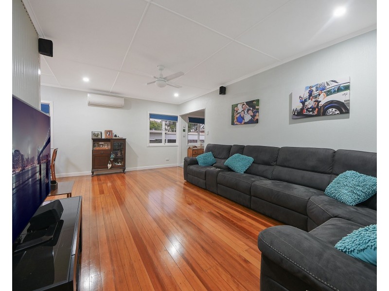 28 Patricks Road, Arana Hills QLD 4054