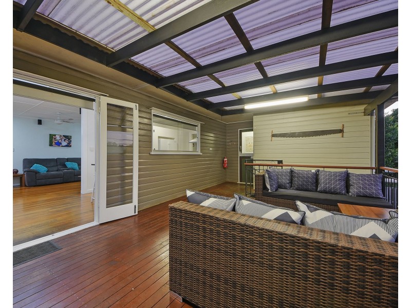 28 Patricks Road, Arana Hills QLD 4054