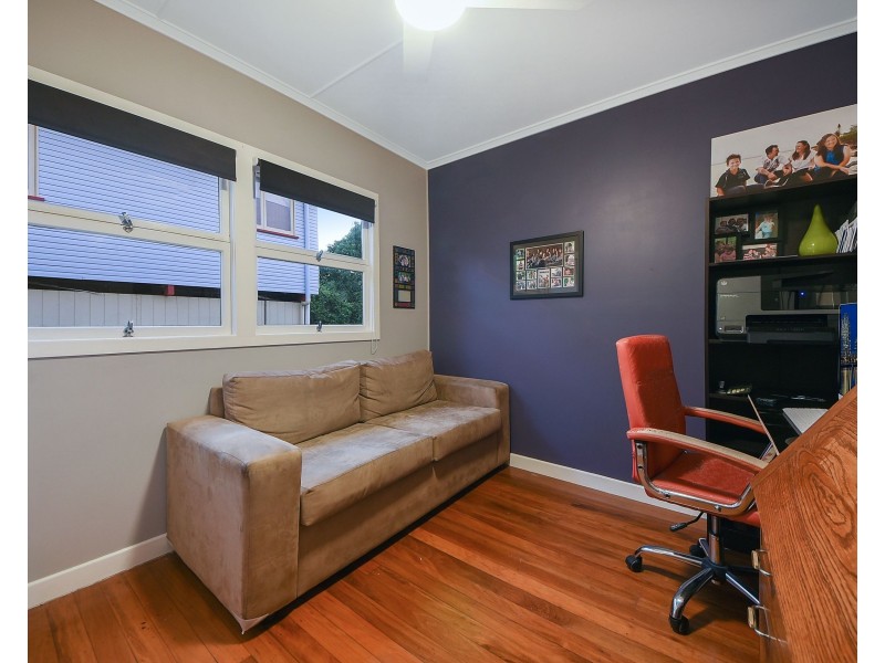 28 Patricks Road, Arana Hills QLD 4054