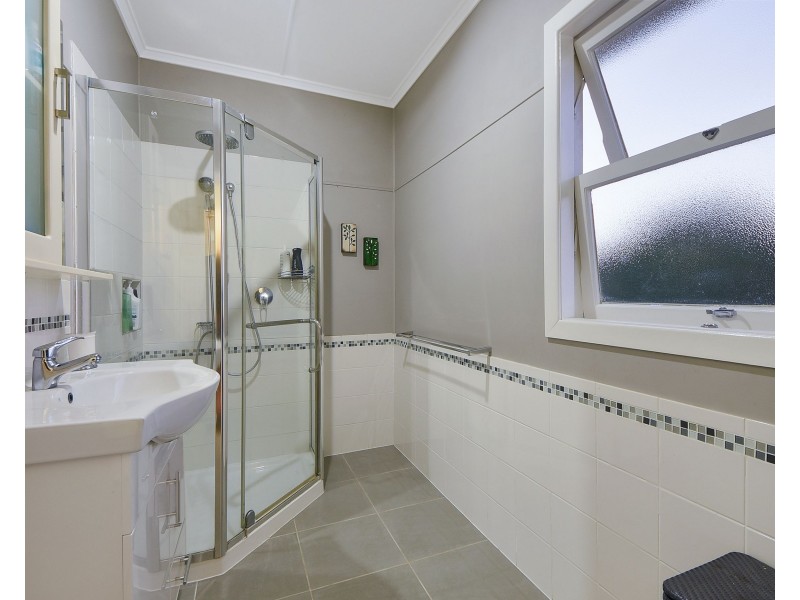 28 Patricks Road, Arana Hills QLD 4054