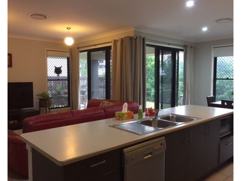 Samford Village QLD 4520