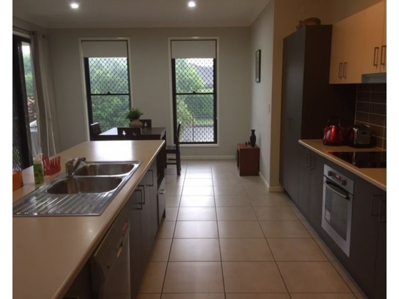 Samford Village QLD 4520