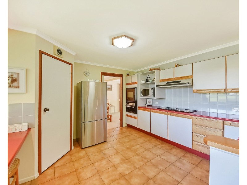 3 Fitzgerald Court, Clear Mountain QLD 4500