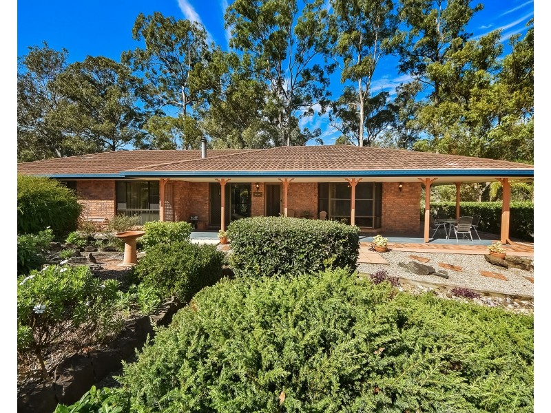 3 Fitzgerald Court, Clear Mountain QLD 4500