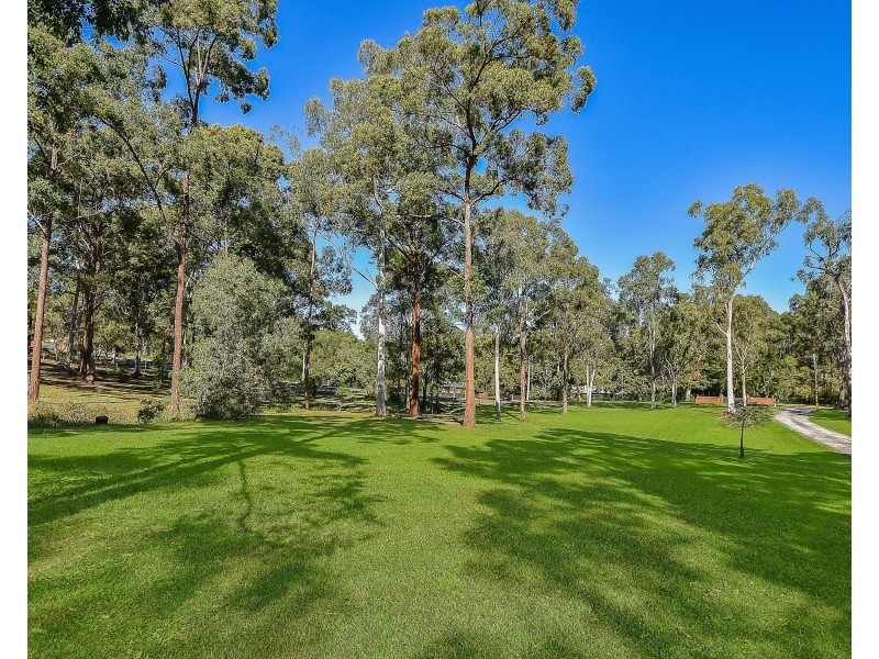 5 Pauli Court, Warner QLD 4500