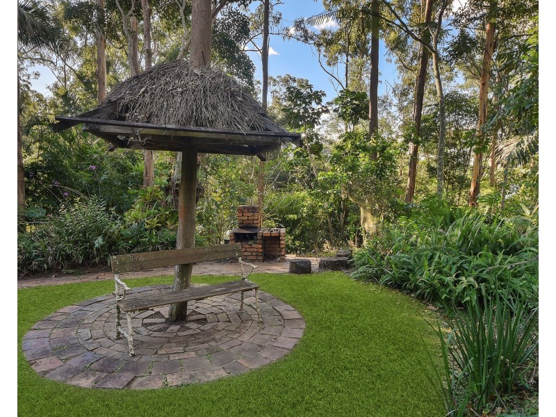 10 View Street, Mount Nebo QLD 4520