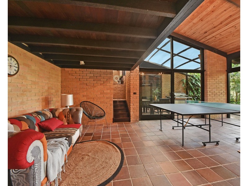 10 View Street, Mount Nebo QLD 4520