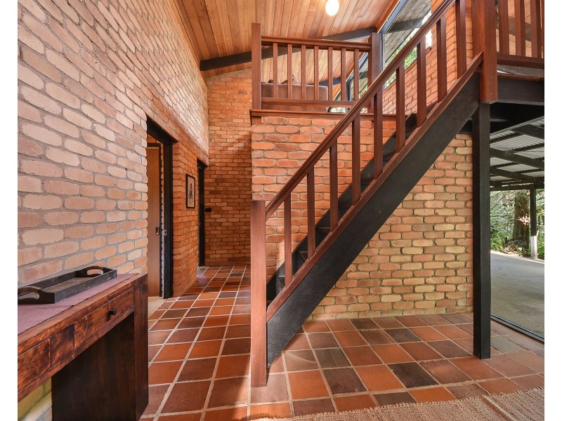 10 View Street, Mount Nebo QLD 4520