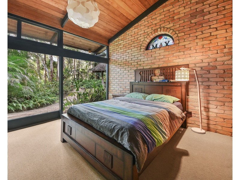 10 View Street, Mount Nebo QLD 4520