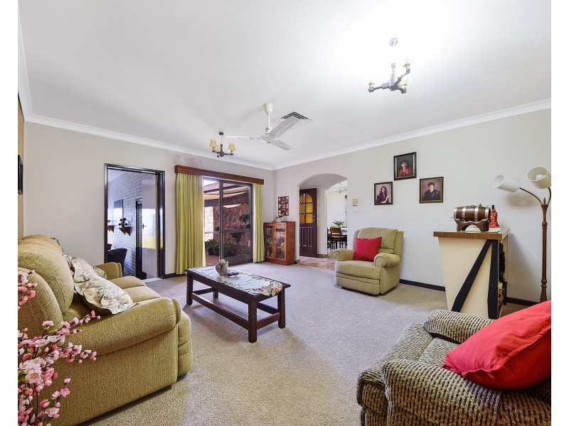 16 Whites Road, Chermside West QLD 4032