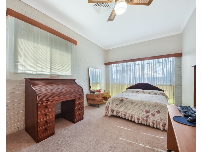 16 Whites Road, Chermside West QLD 4032