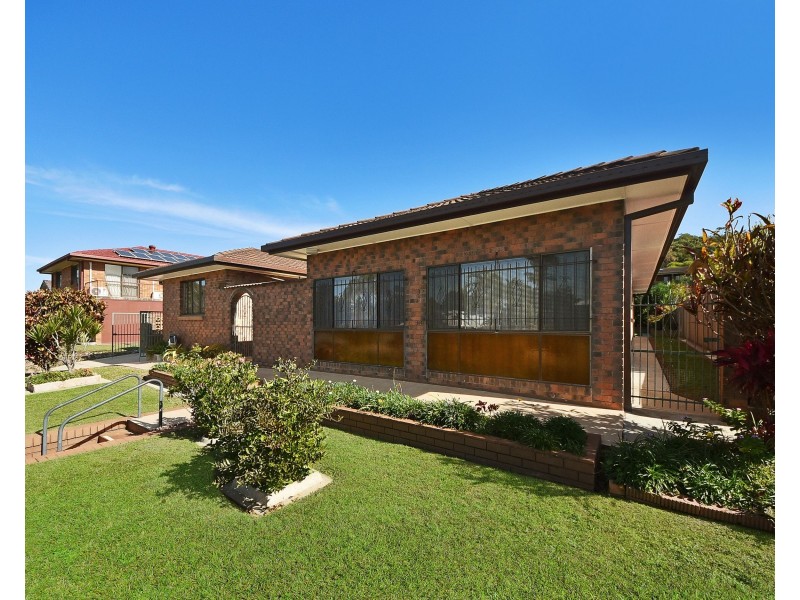 16 Whites Road, Chermside West QLD 4032