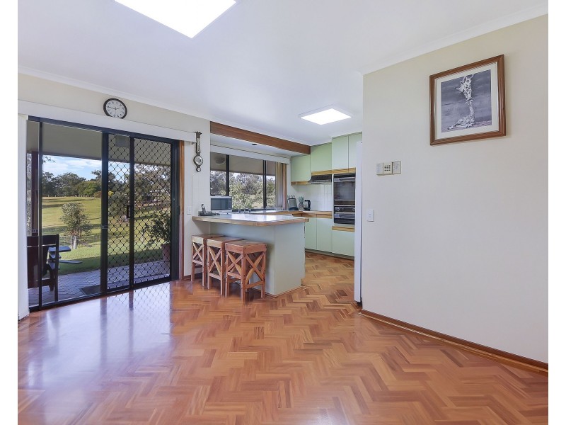 20 Mountain View Court, Samford Valley QLD 4520