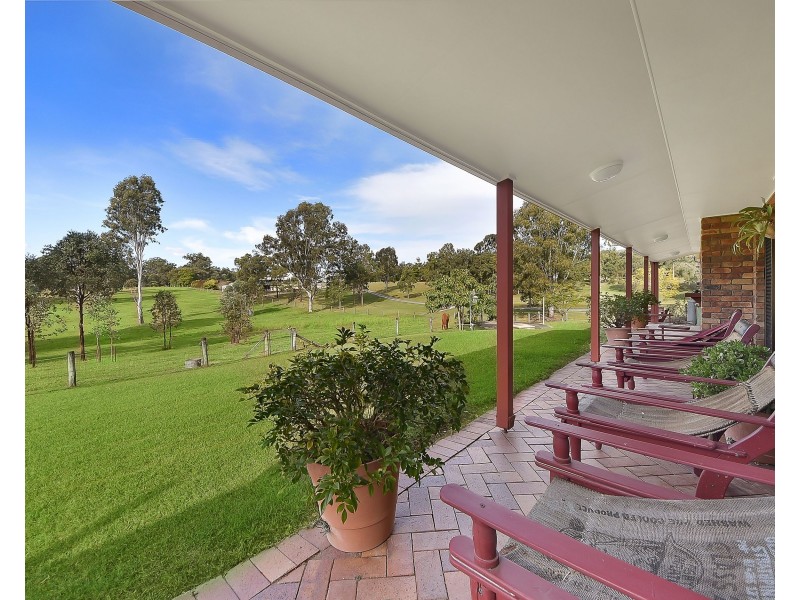 20 Mountain View Court, Samford Valley QLD 4520