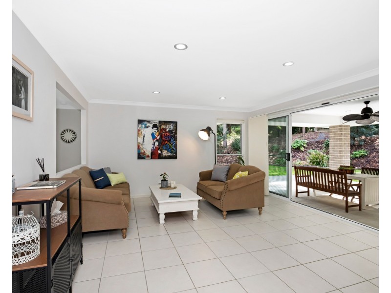 6 Bellbird Court, Cedar Creek QLD 4520