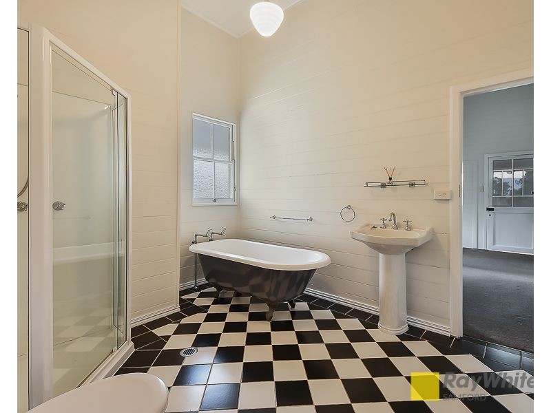 Camp Mountain QLD 4520