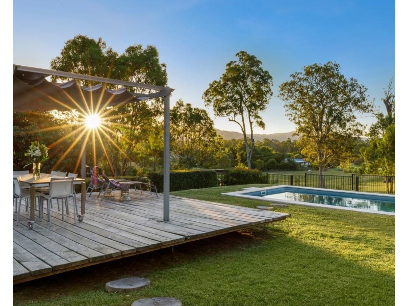 Camp Mountain QLD 4520