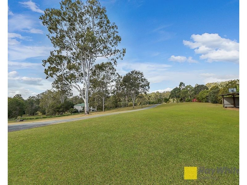 Camp Mountain QLD 4520