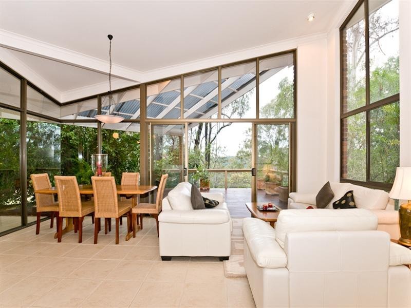 18 Nullamanna Road, Samford QLD 4520