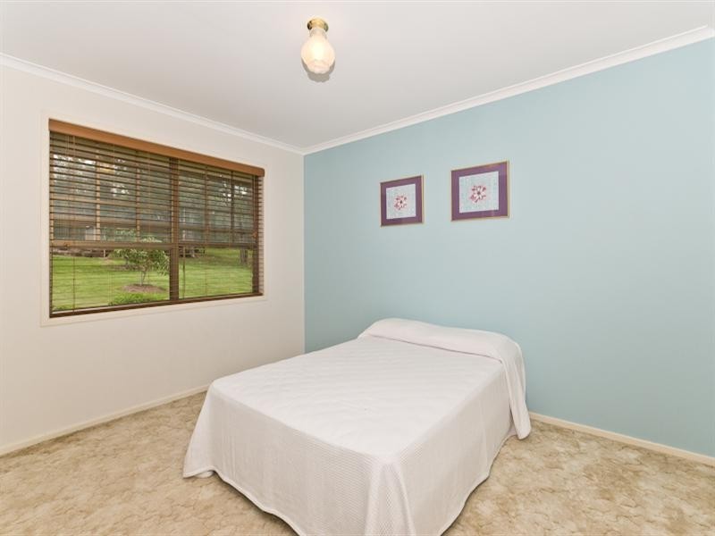 11 Barker Street, Cashmere QLD 4500