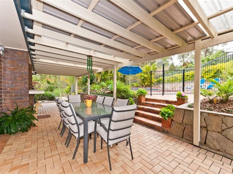 11 Barker Street, Cashmere QLD 4500